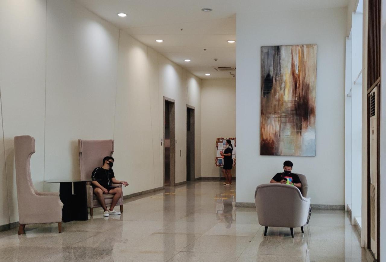 Reddoorz Plus @ Silk Residences Sta. Mesa Monthly Stay Manila Esterno foto