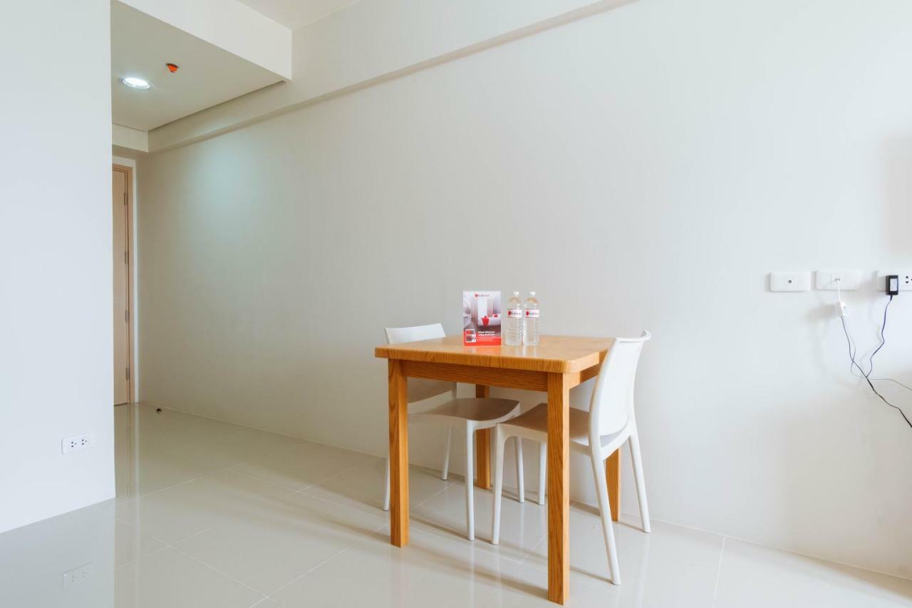 Reddoorz Plus @ Silk Residences Sta. Mesa Monthly Stay Manila Esterno foto